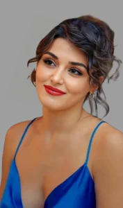 Hande Erçel Photos