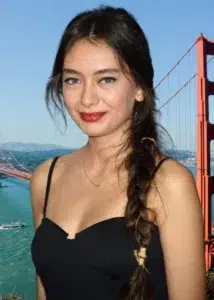 Neslihan Atagül photos