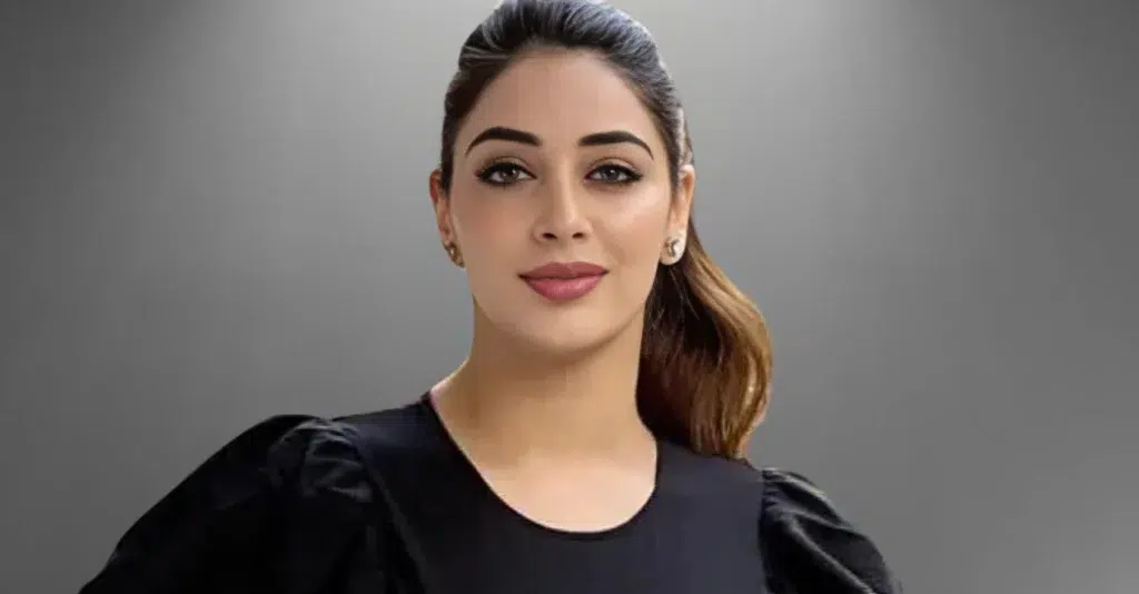Mehreen Qazi photos