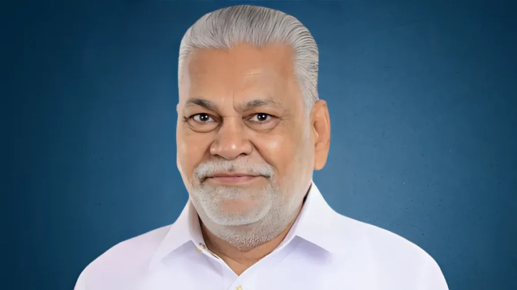 Parshottam Rupalah Wiki Biography, Age, Height, Family, Wife, Political Career, Net Worth