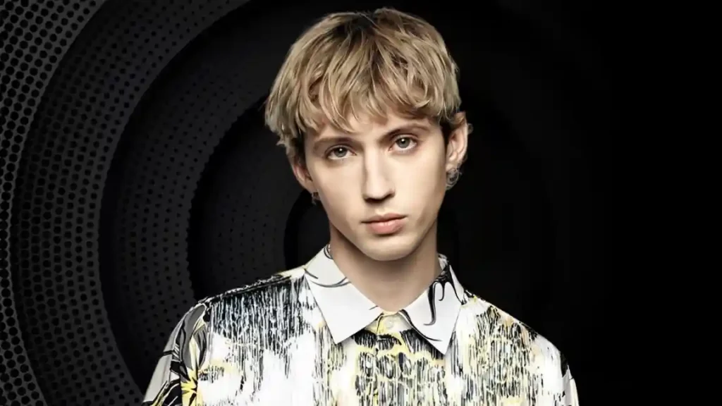 Troye Sivan photo